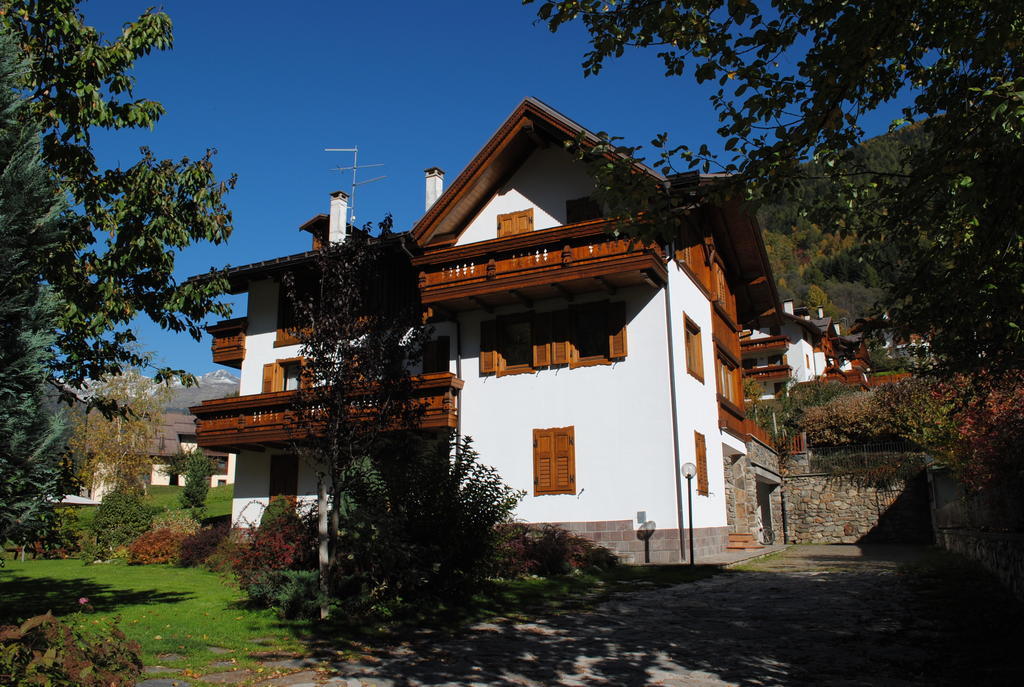 Appartamenti Casavacanzepejo Cogolo Exterior photo